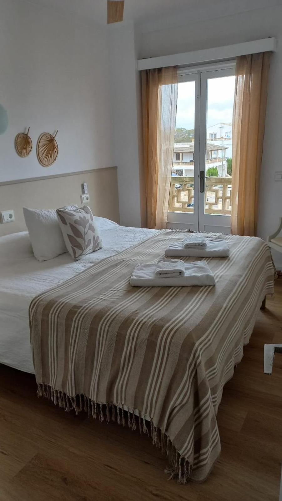 Apartamentos Can Salas Кала Фигуера Экстерьер фото